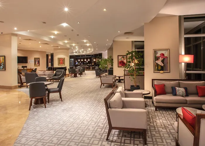 Charisma De Luxe Hotel