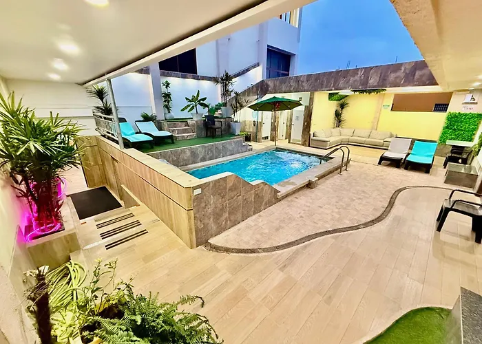 Hotel Los Algarrobos