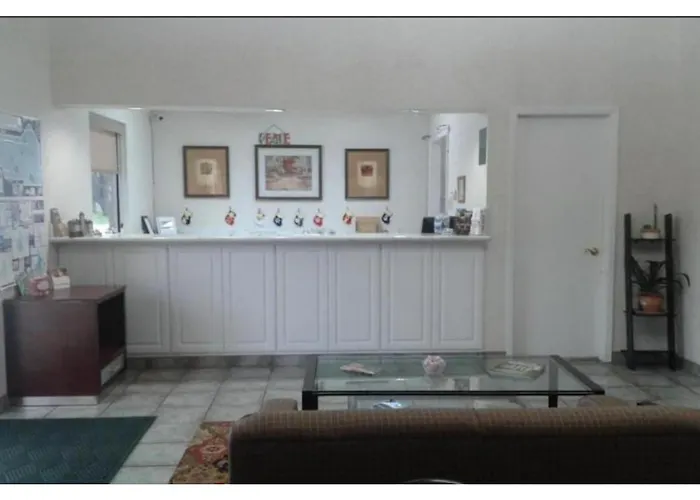 Hotel O Executive Inn & Suites Cuero Hwy 87
