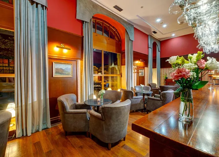 Hotel Golden Eagle
