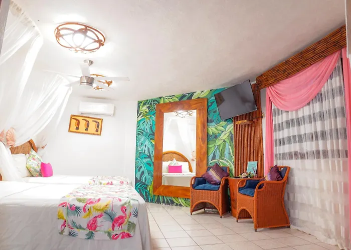 Monyoli Hotel & Boutique