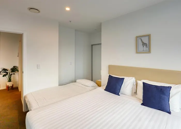 Ramada Suites By Wyndham Victoria Street West