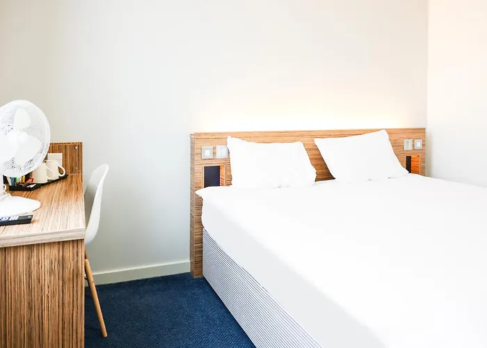 Go2 Lancaster Centre Hotel