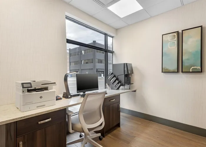 Best Western Plus Suites Downtown Calgary