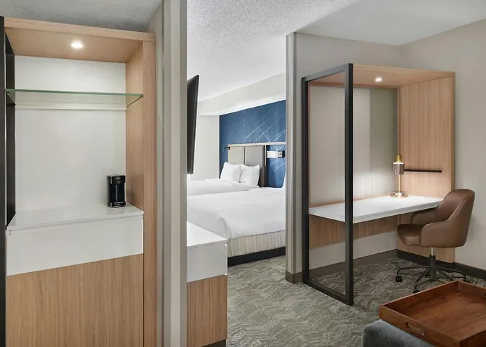 Springhill Suites By Marriott Lansing West