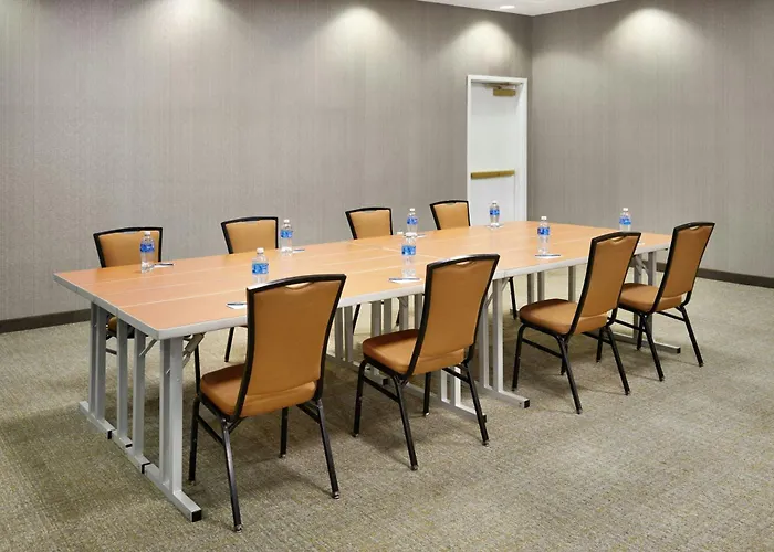 Springhill Suites By Marriott Lansing West