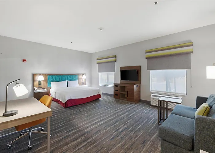 Hampton Inn & Suites Madera