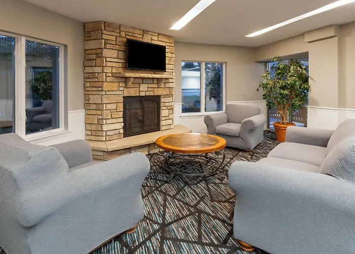 Super 8 By Wyndham Traverse City