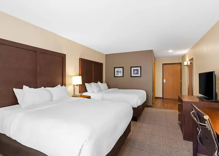 Comfort Inn & Suites Munising-Lakefront