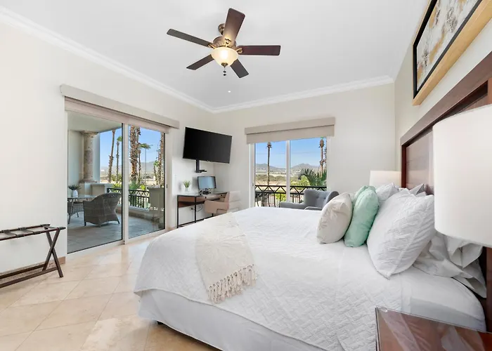 Condo Paraiso - Luxurious New Condo 300Mt From The Beach