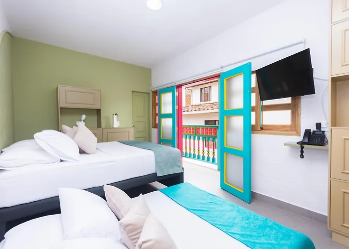 Hotel Chromatic