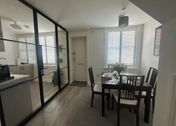 House By The Sea, Worthing