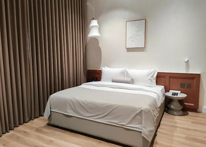 Baithans 24 Furnished Apartments Hotel Llc