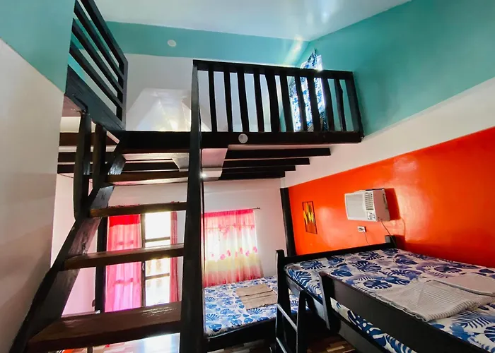 Mekeni Transient House And Restaurant Pagudpud