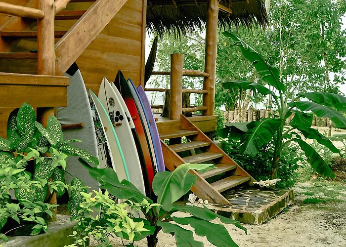Mentawai Surfing Fishing