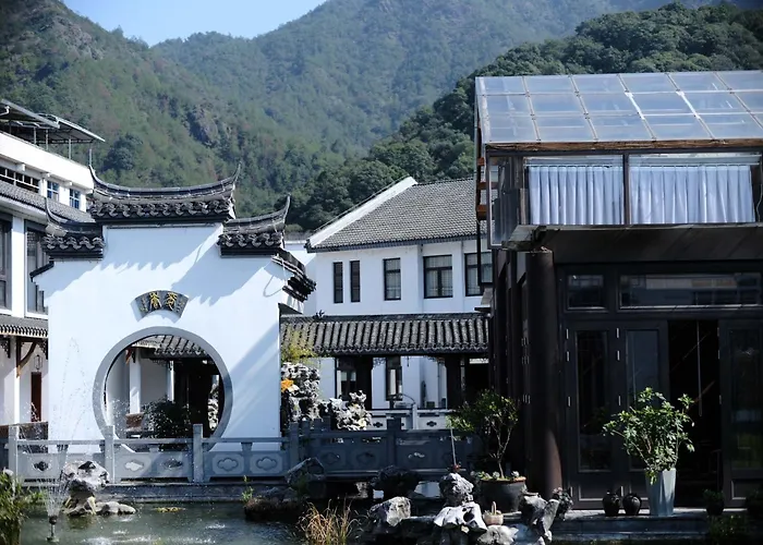 Jinyun Maixiang Hidden Villa