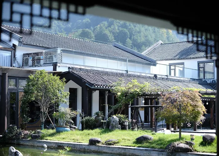 Jinyun Maixiang Hidden Villa