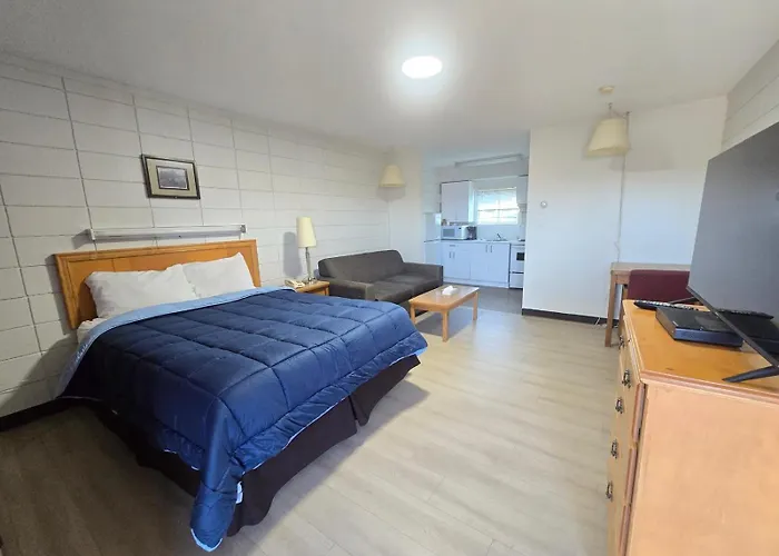 Camelot Court Motel