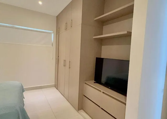 Departamento Con Acceso Directo A La Playa En Velamar