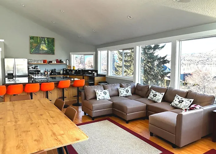 Water Street Retreat