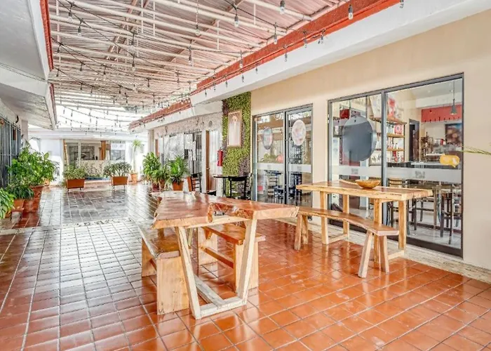 Hotel Arana Tonala