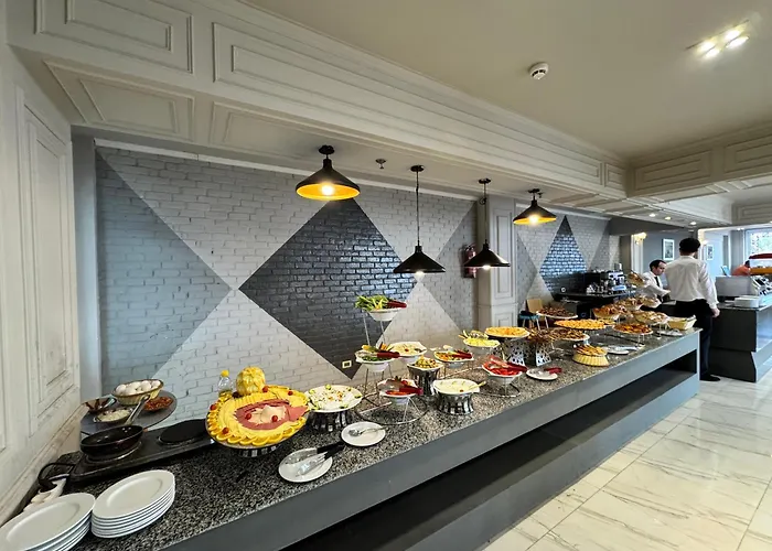 Oriental Grand Plaza
