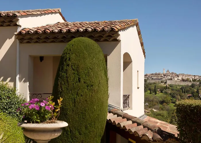 Hotel La Grande Bastide - Teritoria