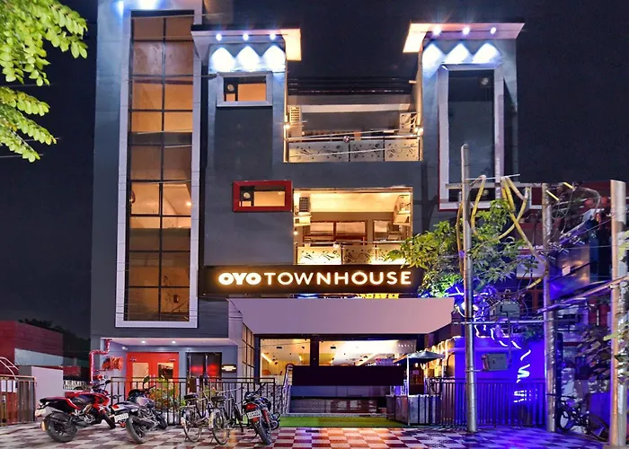 Super Townhouse 244 Munshipuliya