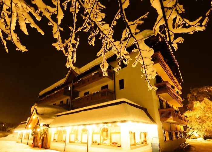 Rauzi Hotel Garni & Apartments