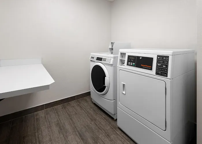 Holiday Inn Express & Suites Wyomissing By Ihg