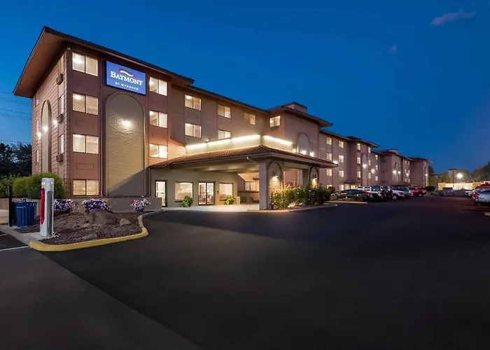 Baymont By Wyndham Yakima Riverfront