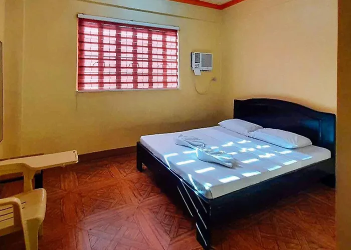 Reddoorz @ Johsons Pension House Butuan City