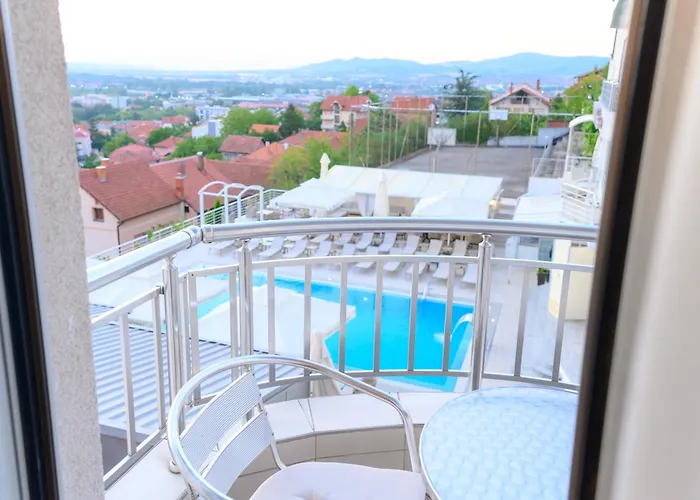 Hotel Tami Residence
