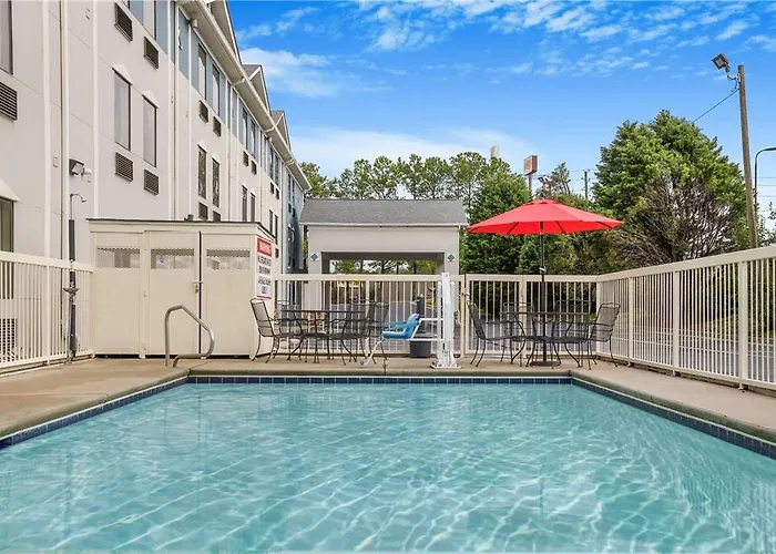 Baymont By Wyndham Grovetown Augusta