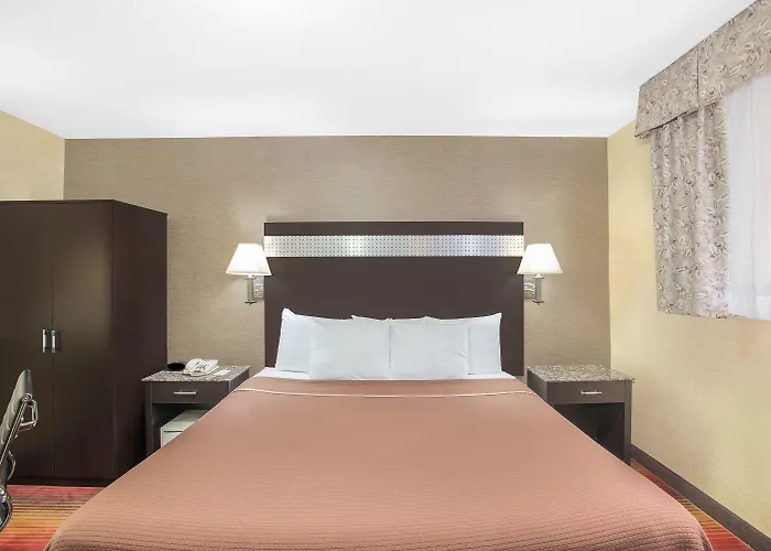 Spark By Hilton Clifton