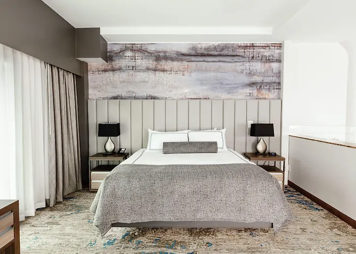 Atheneum Suite Hotel