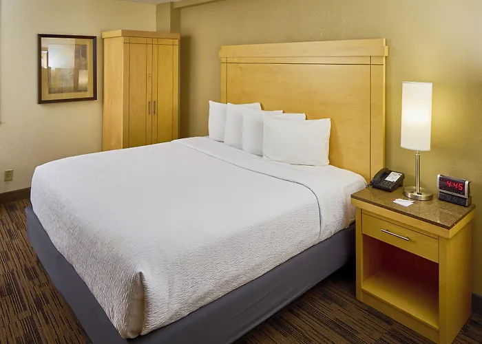 Livinn Hotel Minneapolis South / Burnsville