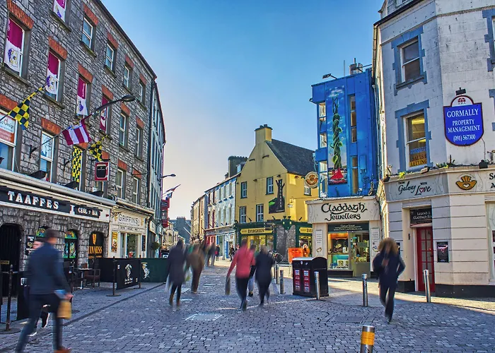 Flannery'S Hotel