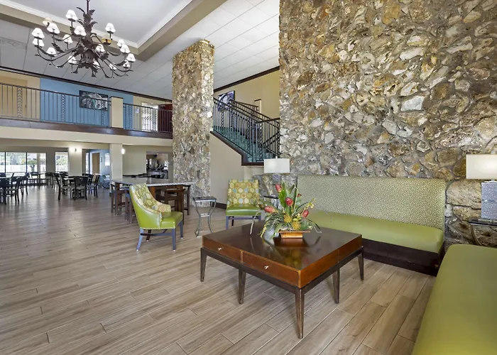 Best Western International Speedway Hotel
