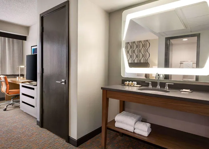 Wyndham Fort Smith City Center
