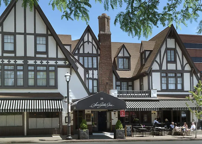 Seven Gables Inn, St Louis West, A Tribute Portfolio Hotel