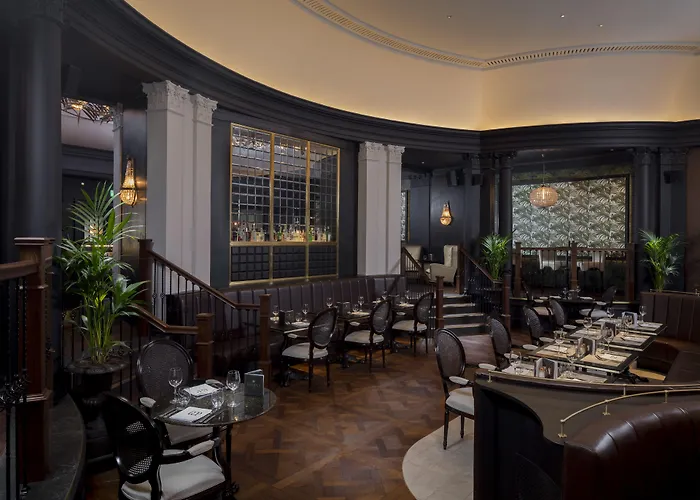 The Queens Hotel