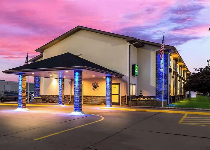 Quality Inn Galesburg Near Us Highway 34 And I-74