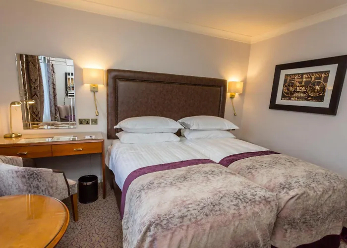 Swan'S Nest Hotel