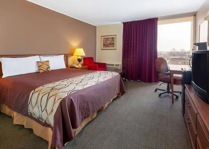 Travelodge By Wyndham Cleveland Airport
