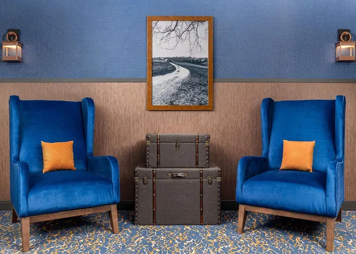 Hotel Westport Kansas City, Tapestry Collection By Hilton
