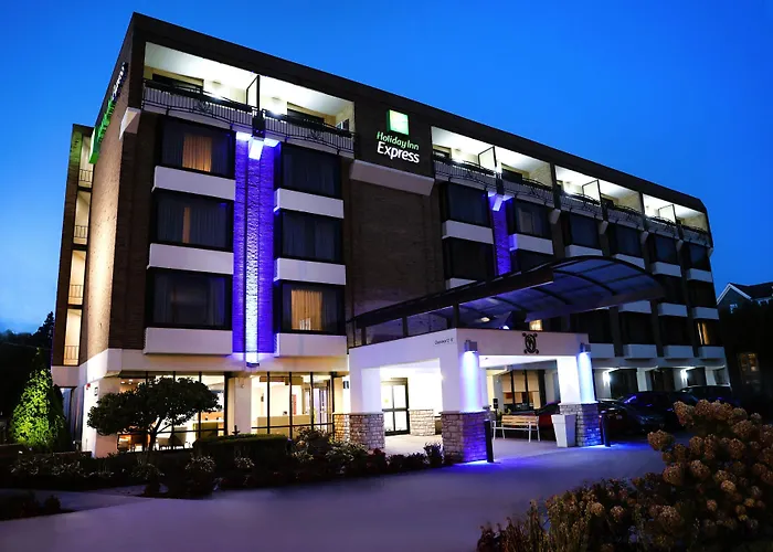 Holiday Inn Express Detroit-Birmingham By Ihg