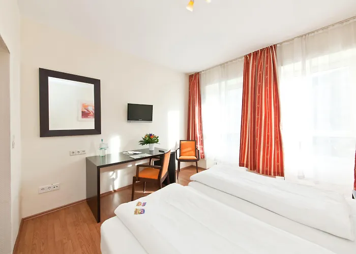 Palm Premium Hotel