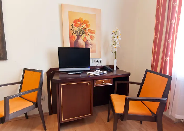 Palm Premium Hotel