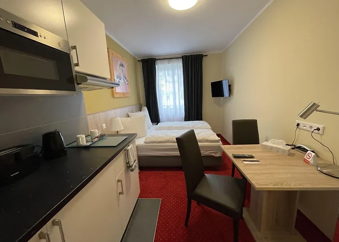 Palm Premium Hotel